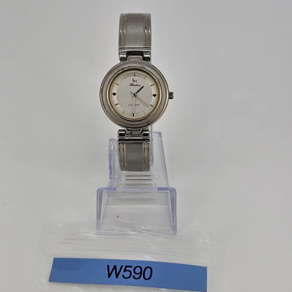 32MM Women's Watch Gray Dial Gray Bracelet Band 7